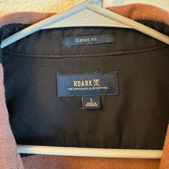 Roark button down - Picture 2 of 4